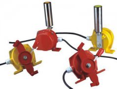 F KLT2-2 帶指示燈雙向拉繩開(kāi)關(guān)輸送機(jī)保護(hù)拉繩開(kāi)關(guān) F KLT2-2 帶指示燈雙向拉繩開(kāi)關(guān)輸送機(jī)保護(hù)拉繩開(kāi)關(guān)
